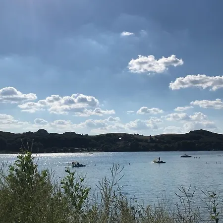Village Yaloer ホリデーパーク Villefranche-de-Panat