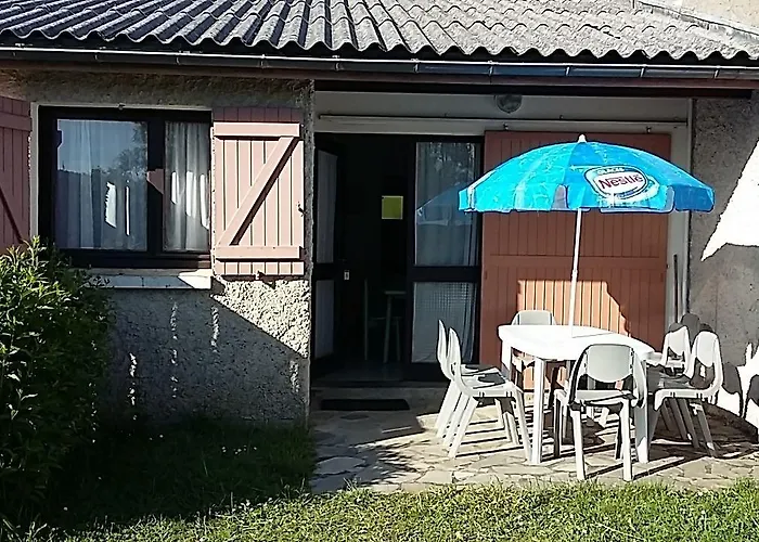 Ferienpark Village Vacances Yaloer Villefranche-de-Panat