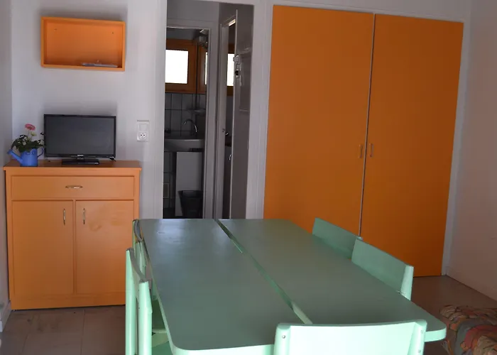 Village Yaloer База отдыха Villefranche-de-Panat